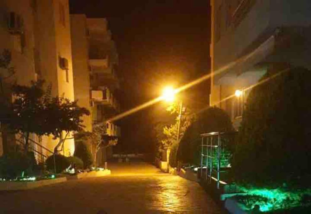 Ami * Vlorë